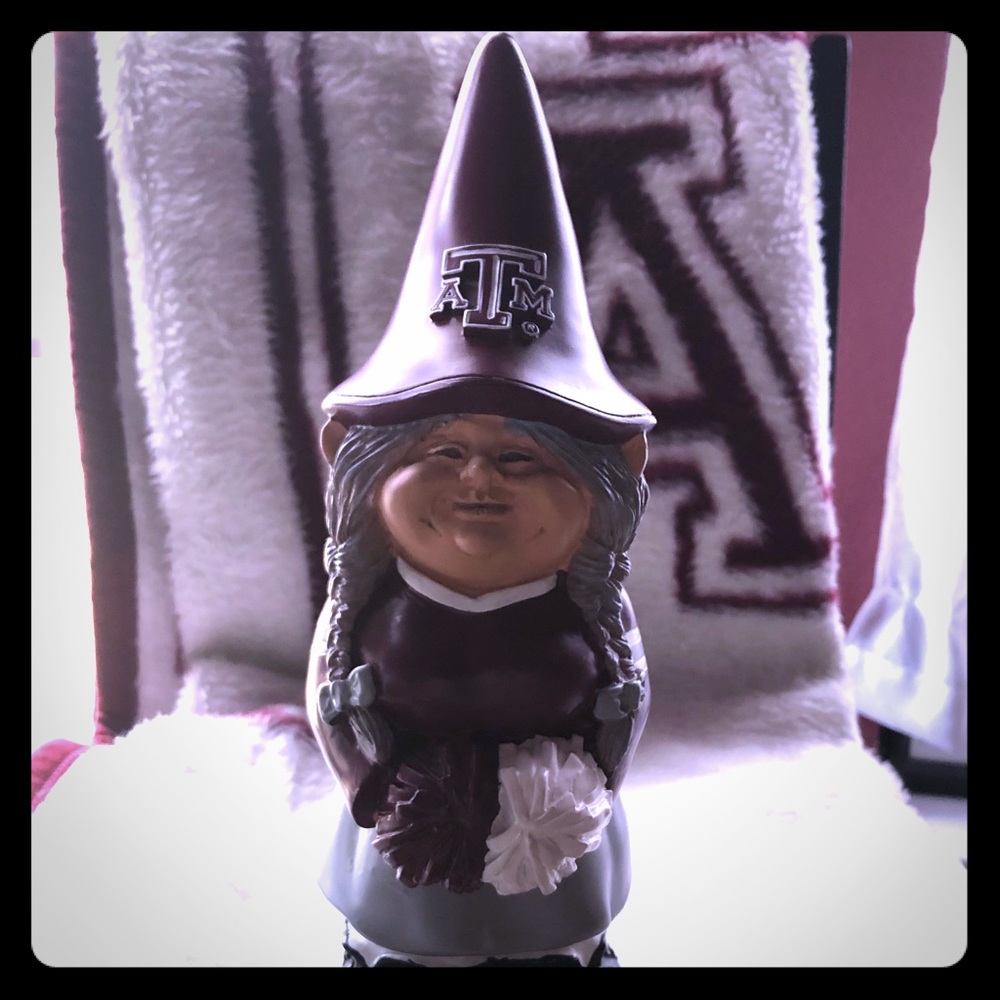 Texas A&M garden gnome; mint condition no flaws